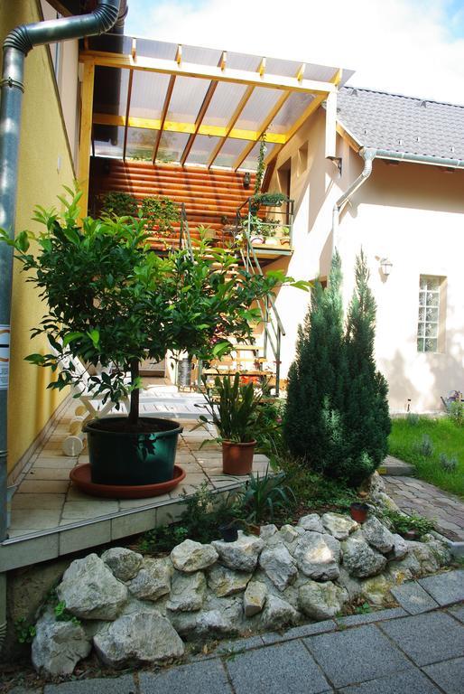 Vagi Apartment Sárvár Buitenkant foto