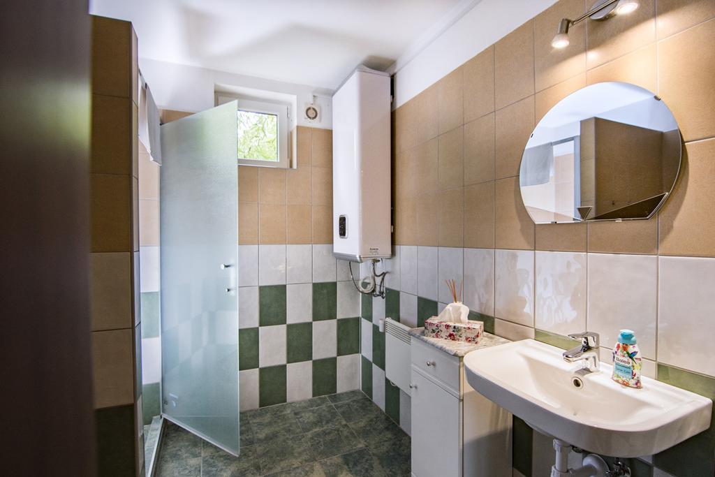 Vagi Apartment Sárvár Buitenkant foto